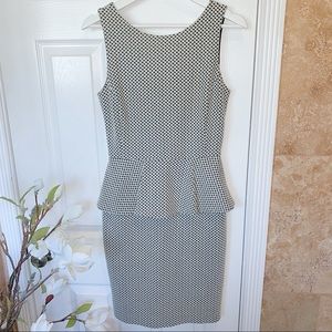 BANANA REPUBLIC || Women’s Size 4 Dress